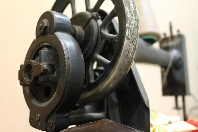sewing machine, old machine, retro, sewing, tailor, antique, vintage, sew, textile, craft, thread, stitch, equipment, industry, iron, fashion, sewing machine, sewing machine, sewing machine, sewing machine, sewing machine, sewing, tailor, tailor, tailor. What five recurring situations reveal about owning a sewing collection